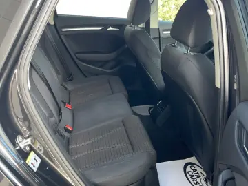 Audi A3 2.0TDI  184CP  Quattro  BI-Xenon  Comenzi volan  Pil