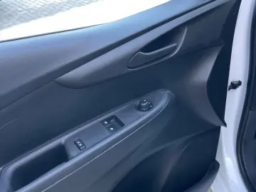 Opel Karl 1.0MPI  75CP  Euro6  Comenzi volan  Pilot