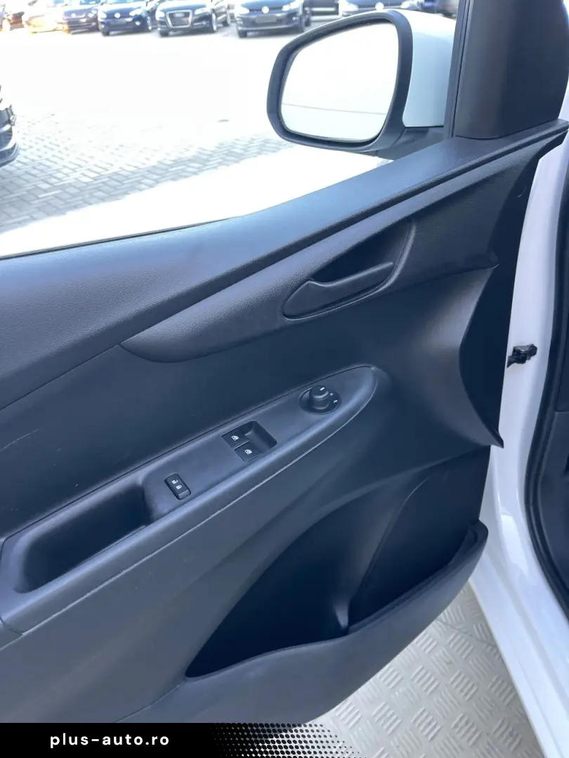 Opel Karl 1.0MPI  75CP  Euro6  Comenzi volan  Pilot