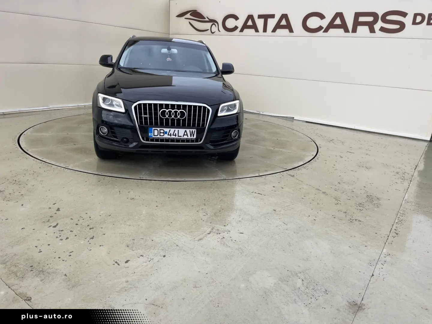 Audi Q5 2.0TDI  190CP  Quattro  BI-Xenon  Navi  Distronic  P