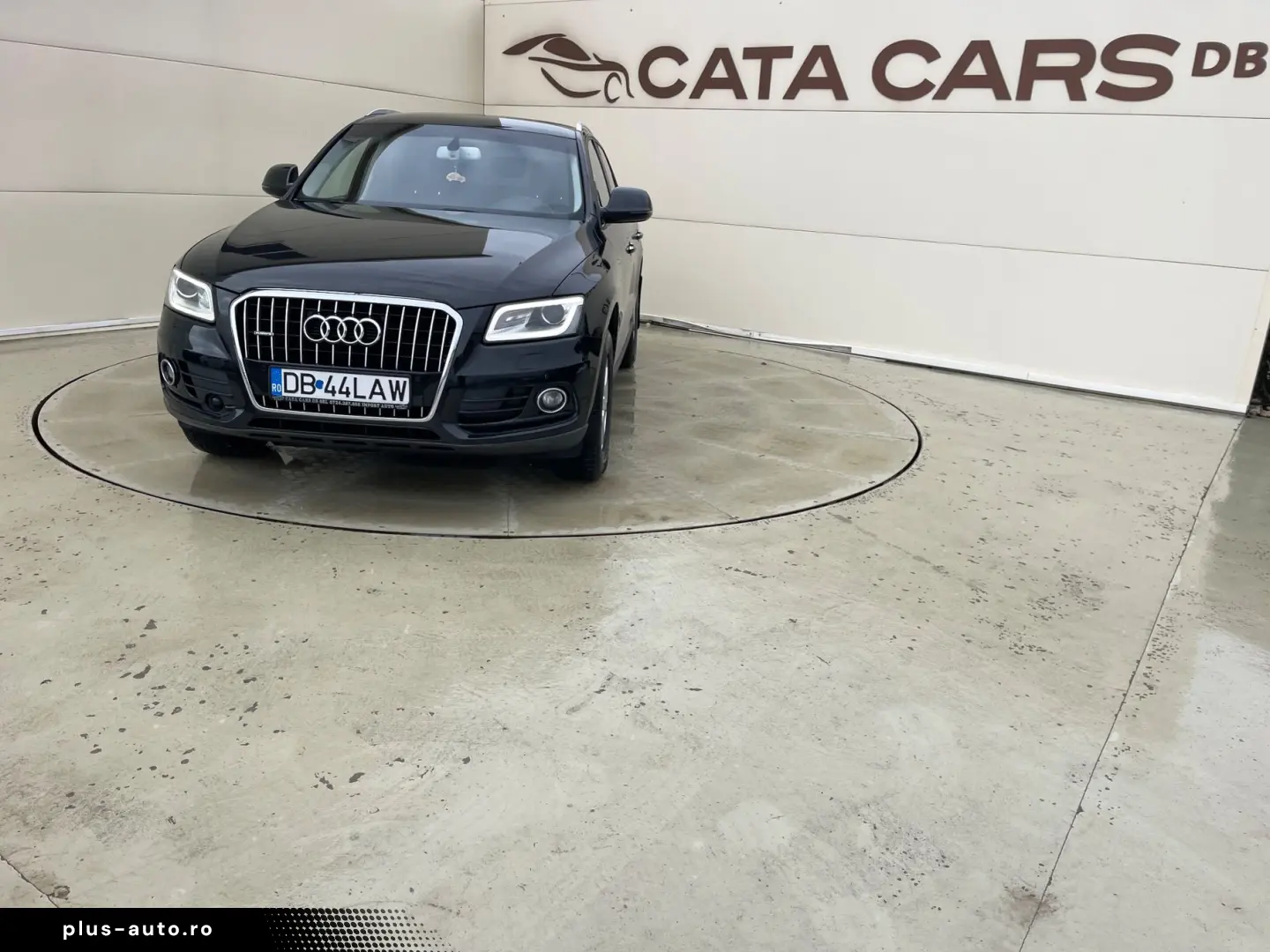 Audi Q5 2.0TDI  190CP  Quattro  BI-Xenon  Navi  Distronic  P