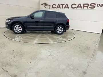 Audi Q5 2.0TDI  190CP  Quattro  BI-Xenon  Navi  Distronic  P