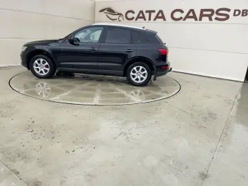 Audi Q5 2.0TDI  190CP  Quattro  BI-Xenon  Navi  Distronic  P