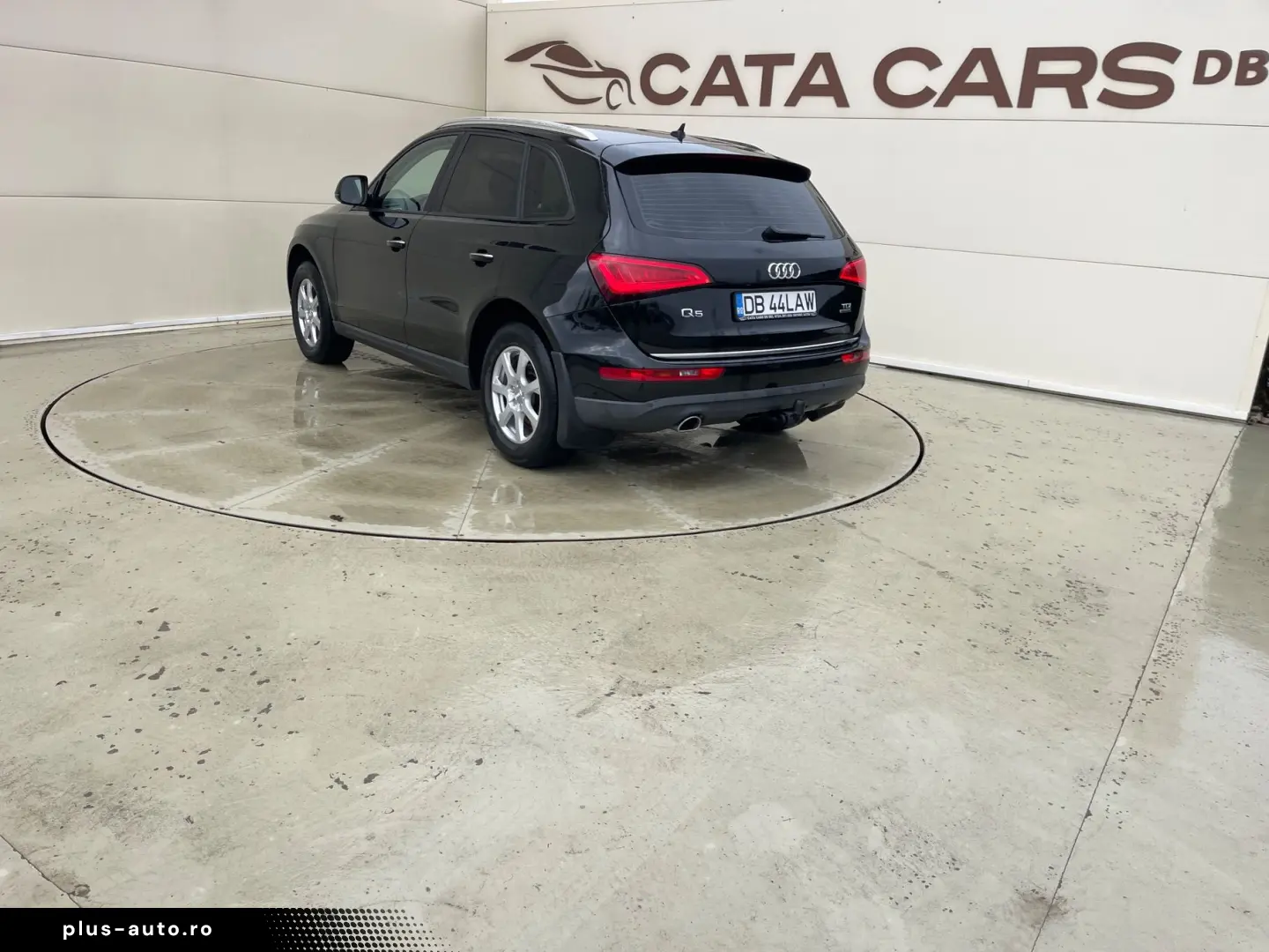 Audi Q5 2.0TDI  190CP  Quattro  BI-Xenon  Navi  Distronic  P