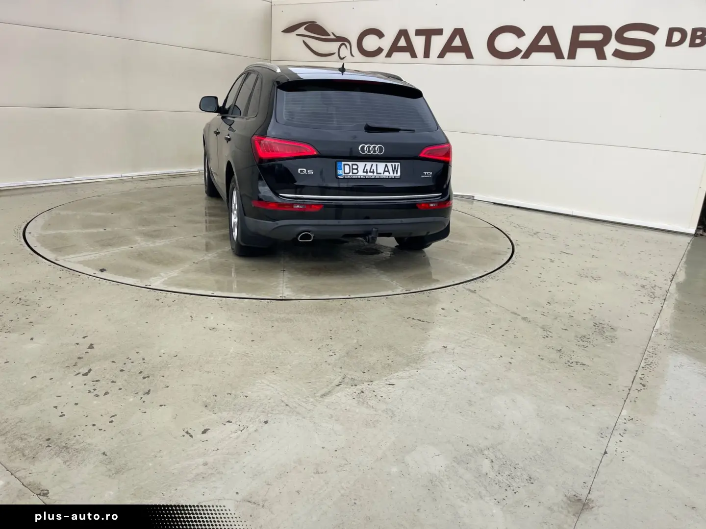 Audi Q5 2.0TDI  190CP  Quattro  BI-Xenon  Navi  Distronic  P