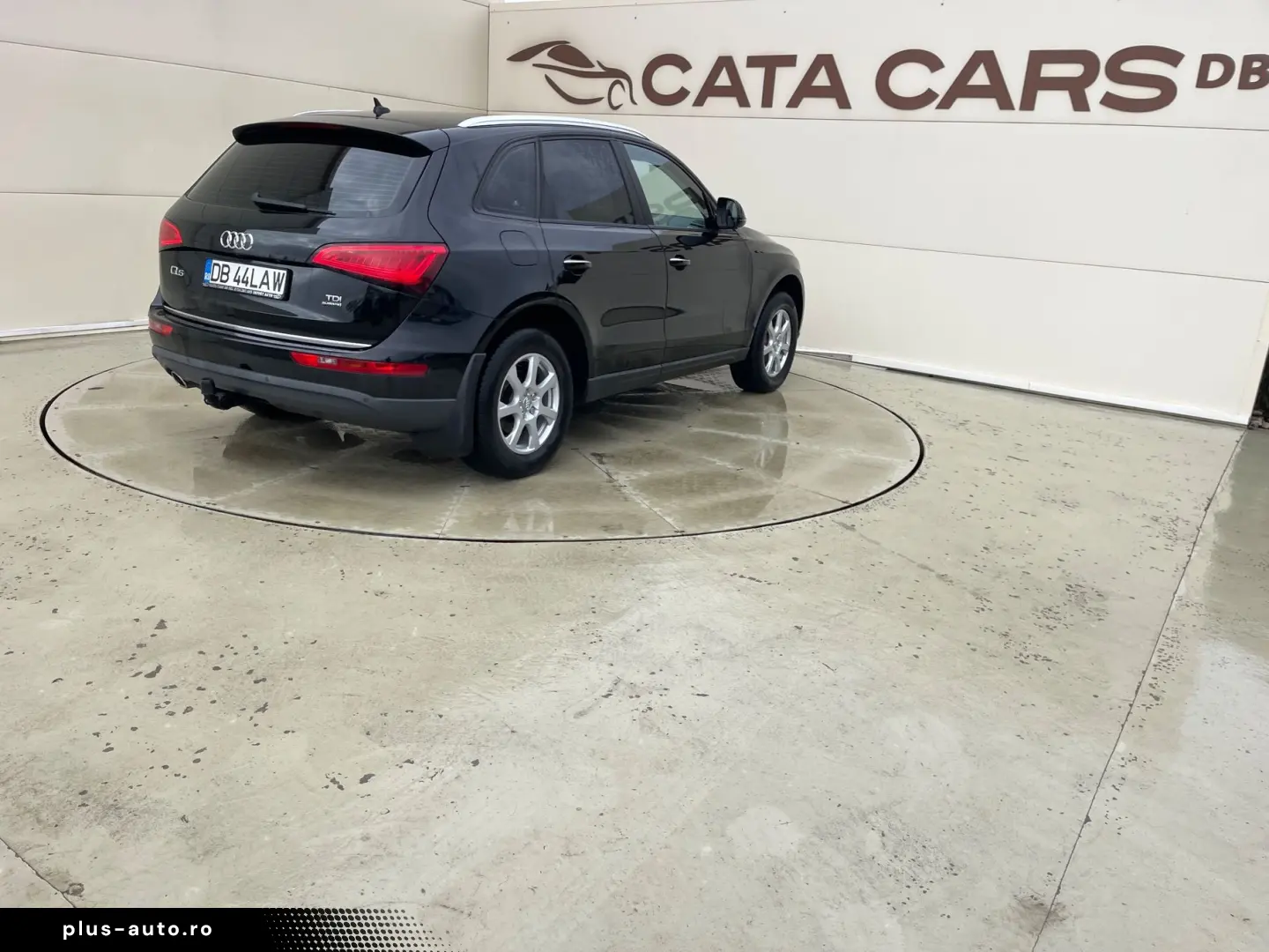 Audi Q5 2.0TDI  190CP  Quattro  BI-Xenon  Navi  Distronic  P