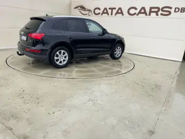 Audi Q5 2.0TDI  190CP  Quattro  BI-Xenon  Navi  Distronic  P