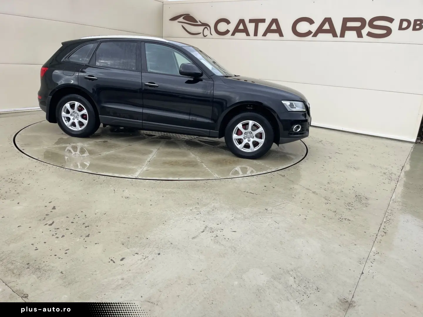 Audi Q5 2.0TDI  190CP  Quattro  BI-Xenon  Navi  Distronic  P