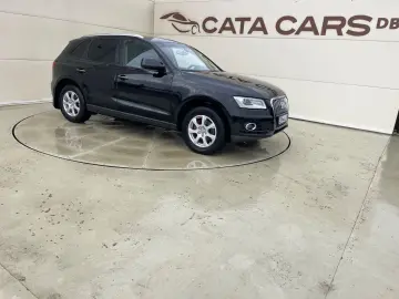 Audi Q5 2.0TDI  190CP  Quattro  BI-Xenon  Navi  Distronic  P