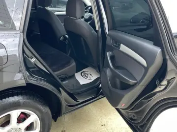 Audi Q5 2.0TDI  190CP  Quattro  BI-Xenon  Navi  Distronic  P