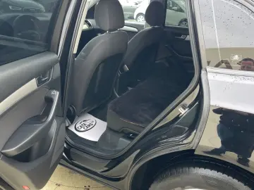 Audi Q5 2.0TDI  190CP  Quattro  BI-Xenon  Navi  Distronic  P