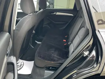 Audi Q5 2.0TDI  190CP  Quattro  BI-Xenon  Navi  Distronic  P