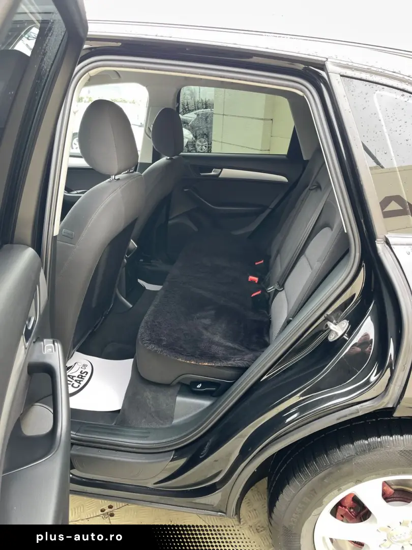 Audi Q5 2.0TDI  190CP  Quattro  BI-Xenon  Navi  Distronic  P