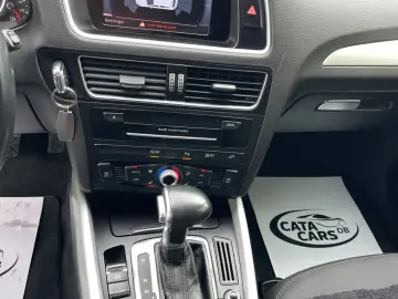 Audi Q5 2.0TDI  190CP  Quattro  BI-Xenon  Navi  Distronic  P