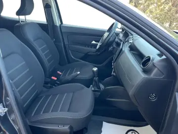 Dacia Duster 1.5DCI  116CP  Euro6  4X4  LED  Clima  Navi  Ca