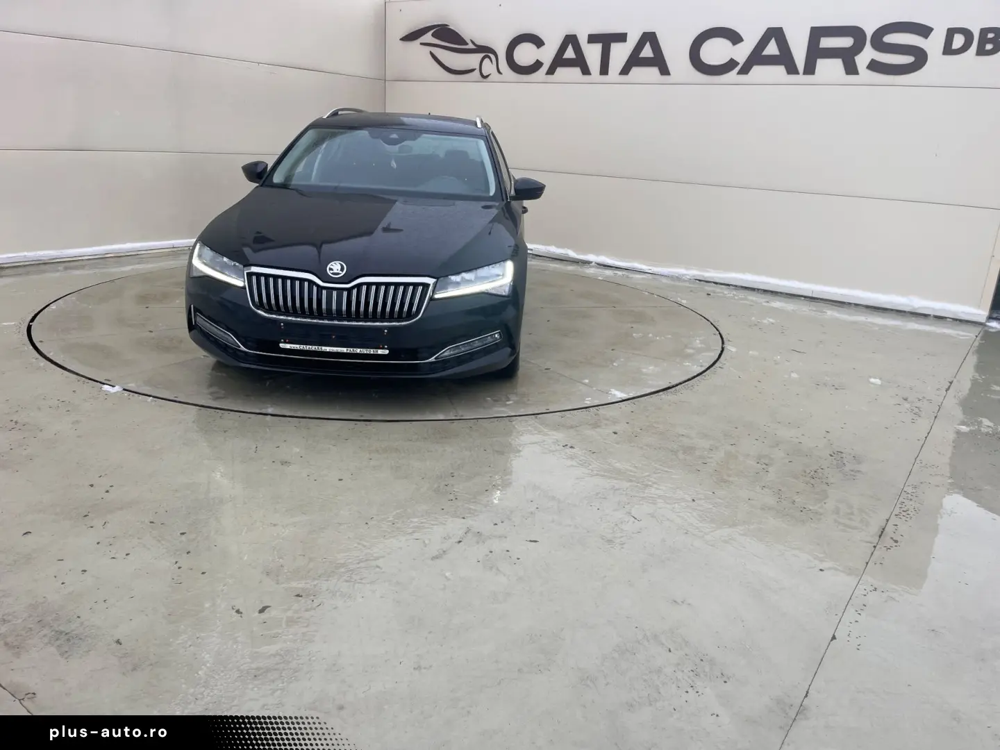 Skoda Superb 2.0TDI  DSG  LED  Distronic  Cockpit  Keyless