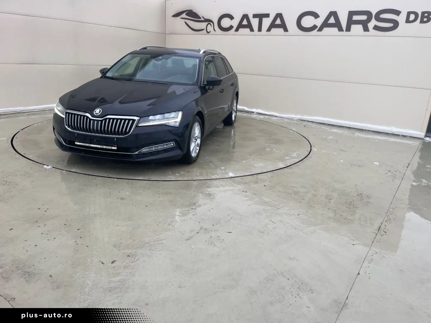 Skoda Superb 2.0TDI  DSG  LED  Distronic  Cockpit  Keyless