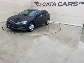 Skoda Superb 2.0TDI  DSG  LED  Distronic  Cockpit  Keyless