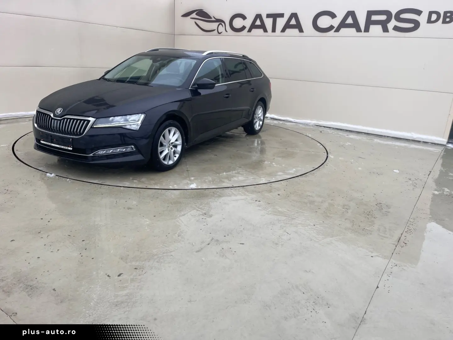 Skoda Superb 2.0TDI  DSG  LED  Distronic  Cockpit  Keyless