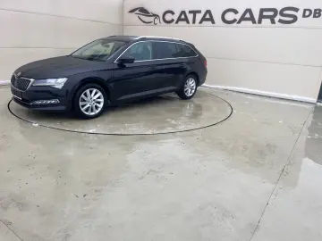 Skoda Superb 2.0TDI  DSG  LED  Distronic  Cockpit  Keyless