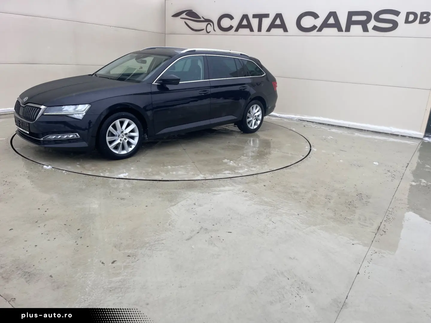 Skoda Superb 2.0TDI  DSG  LED  Distronic  Cockpit  Keyless