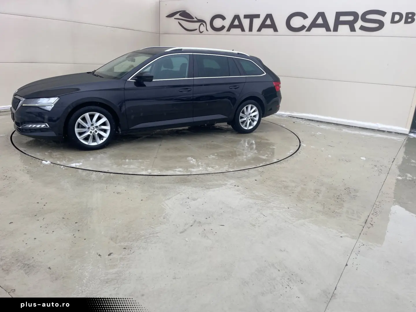 Skoda Superb 2.0TDI  DSG  LED  Distronic  Cockpit  Keyless