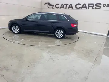 Skoda Superb 2.0TDI  DSG  LED  Distronic  Cockpit  Keyless