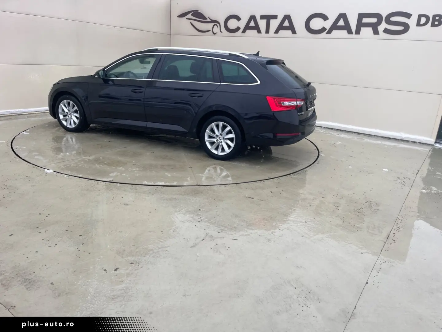 Skoda Superb 2.0TDI  DSG  LED  Distronic  Cockpit  Keyless