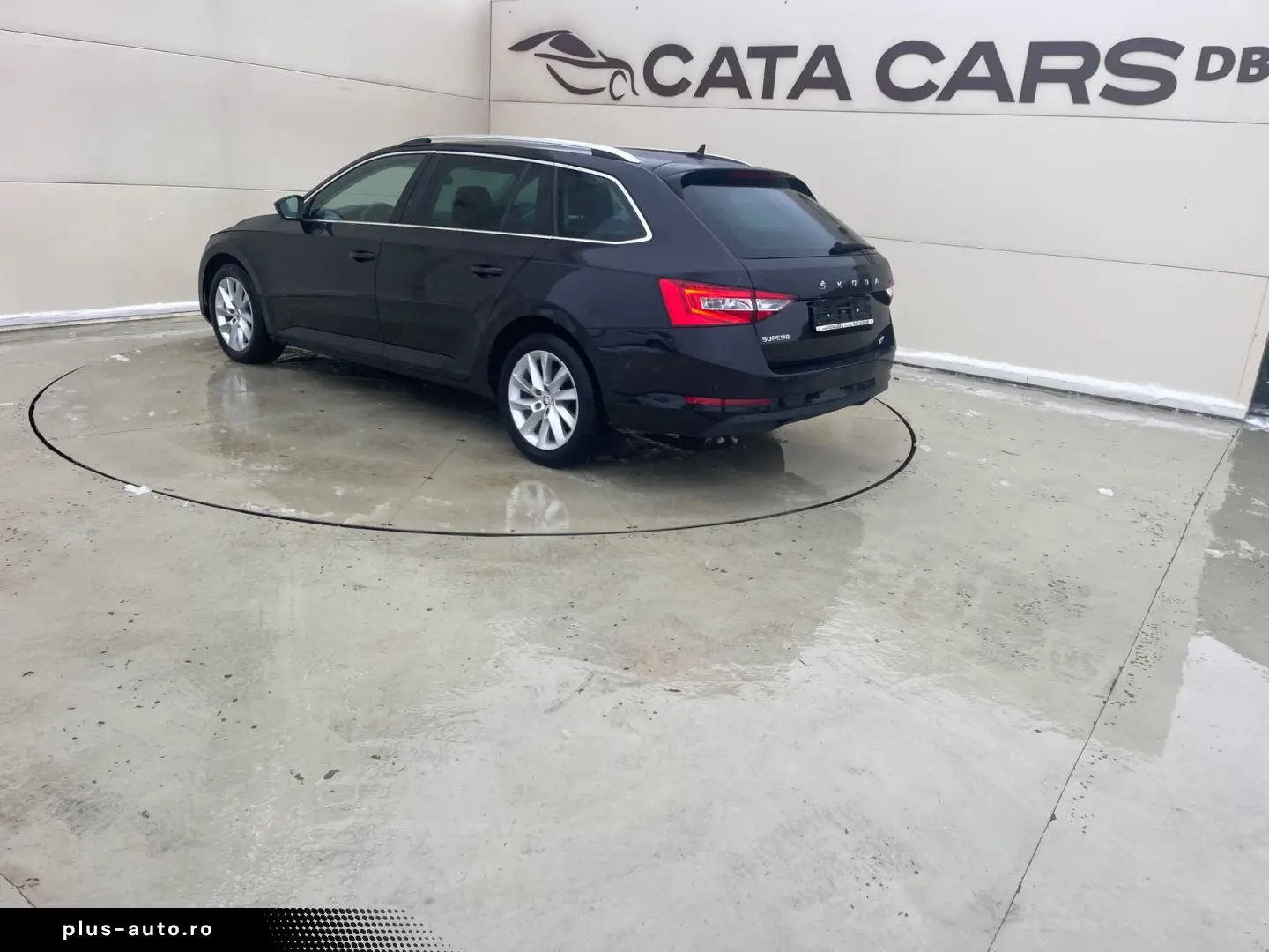 Skoda Superb 2.0TDI  DSG  LED  Distronic  Cockpit  Keyless