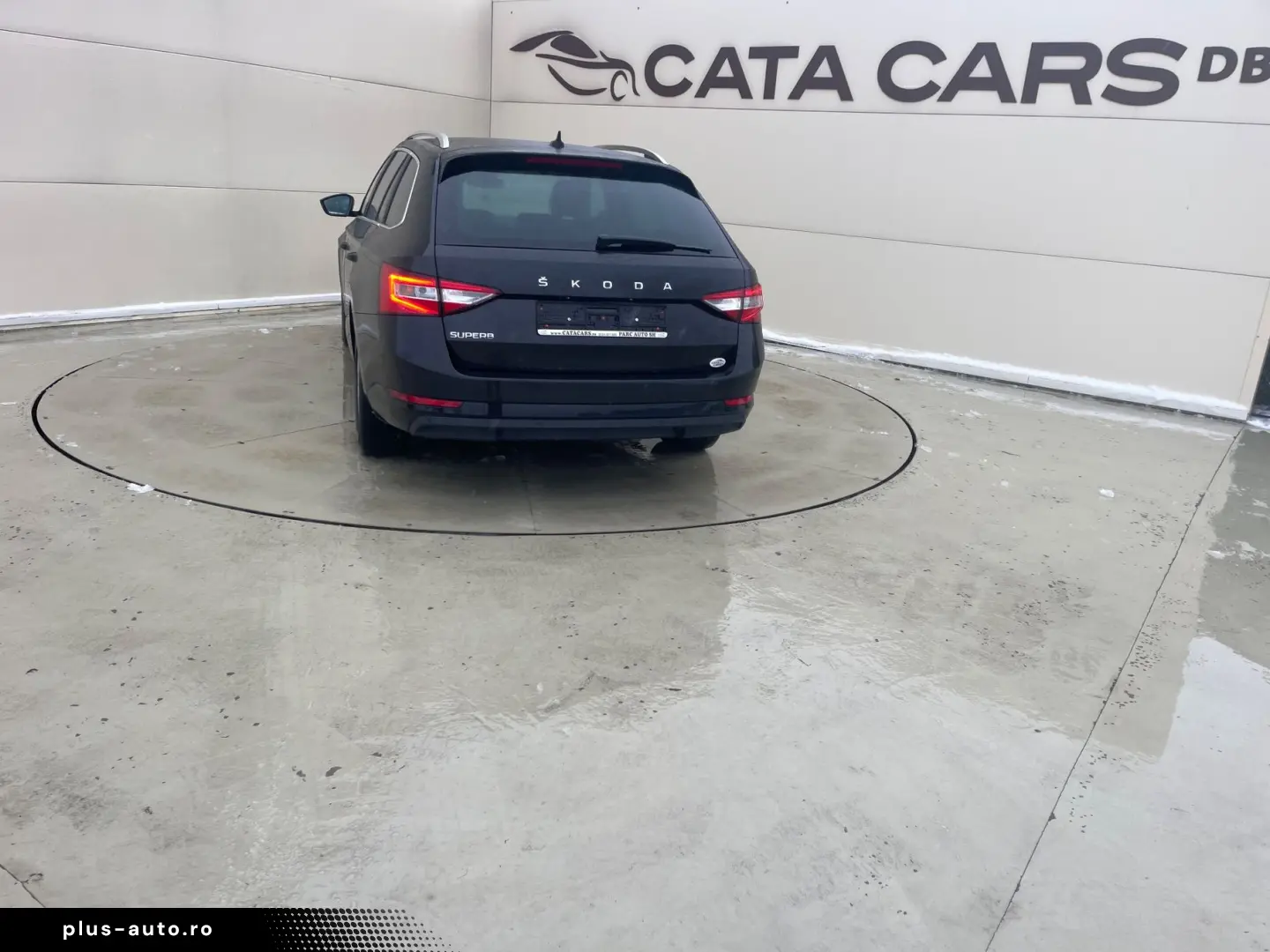 Skoda Superb 2.0TDI  DSG  LED  Distronic  Cockpit  Keyless