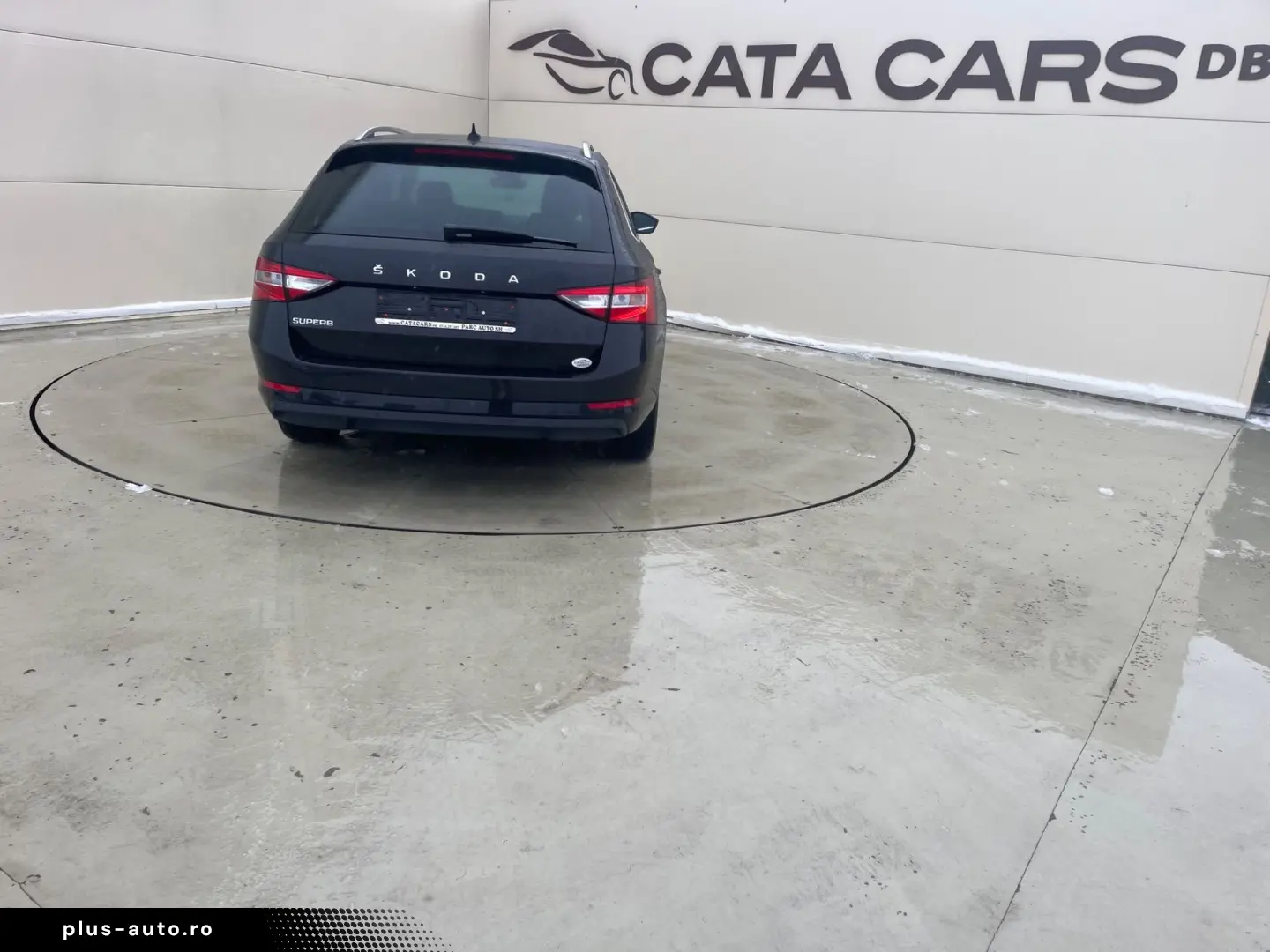 Skoda Superb 2.0TDI  DSG  LED  Distronic  Cockpit  Keyless