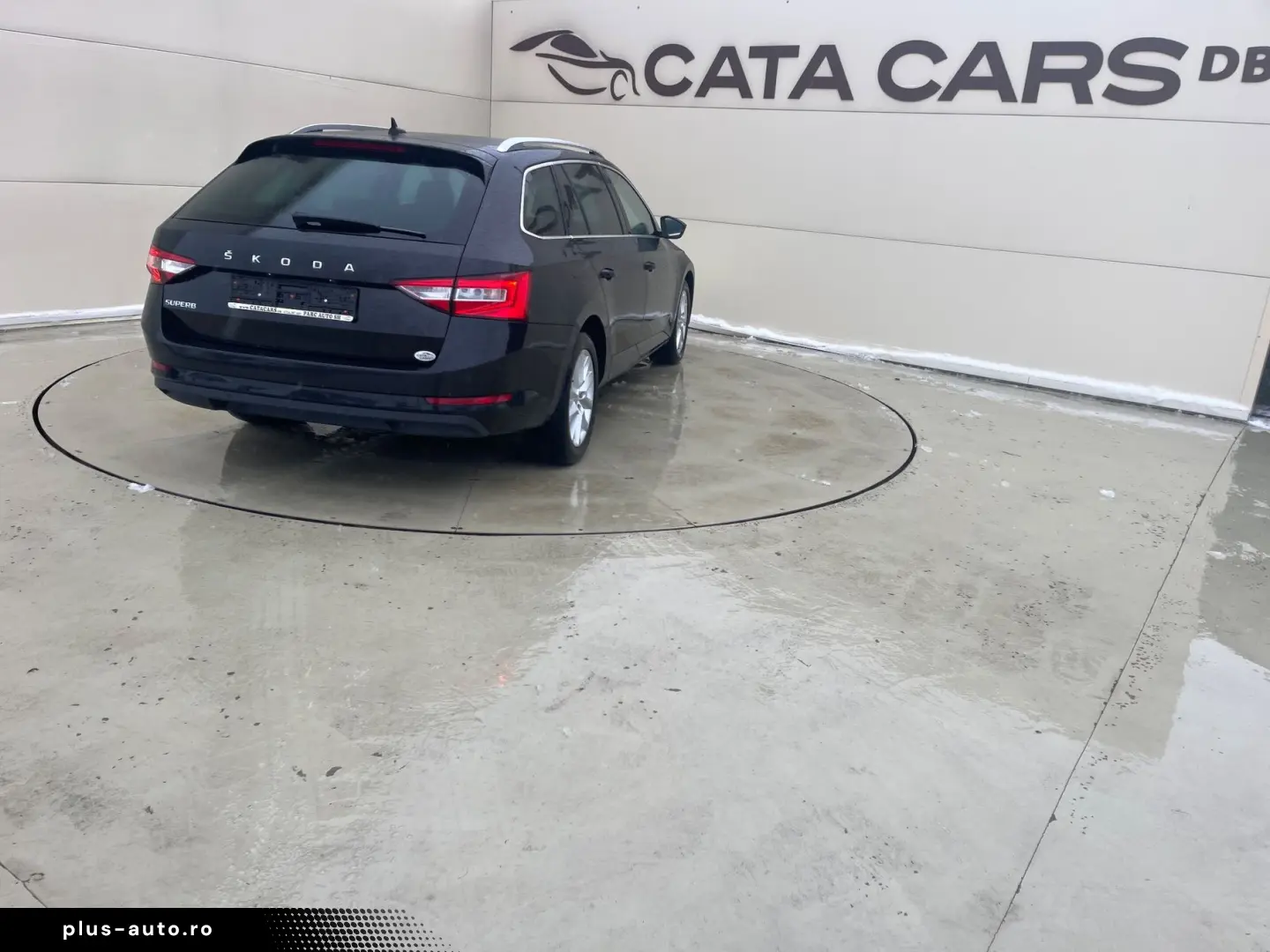 Skoda Superb 2.0TDI  DSG  LED  Distronic  Cockpit  Keyless