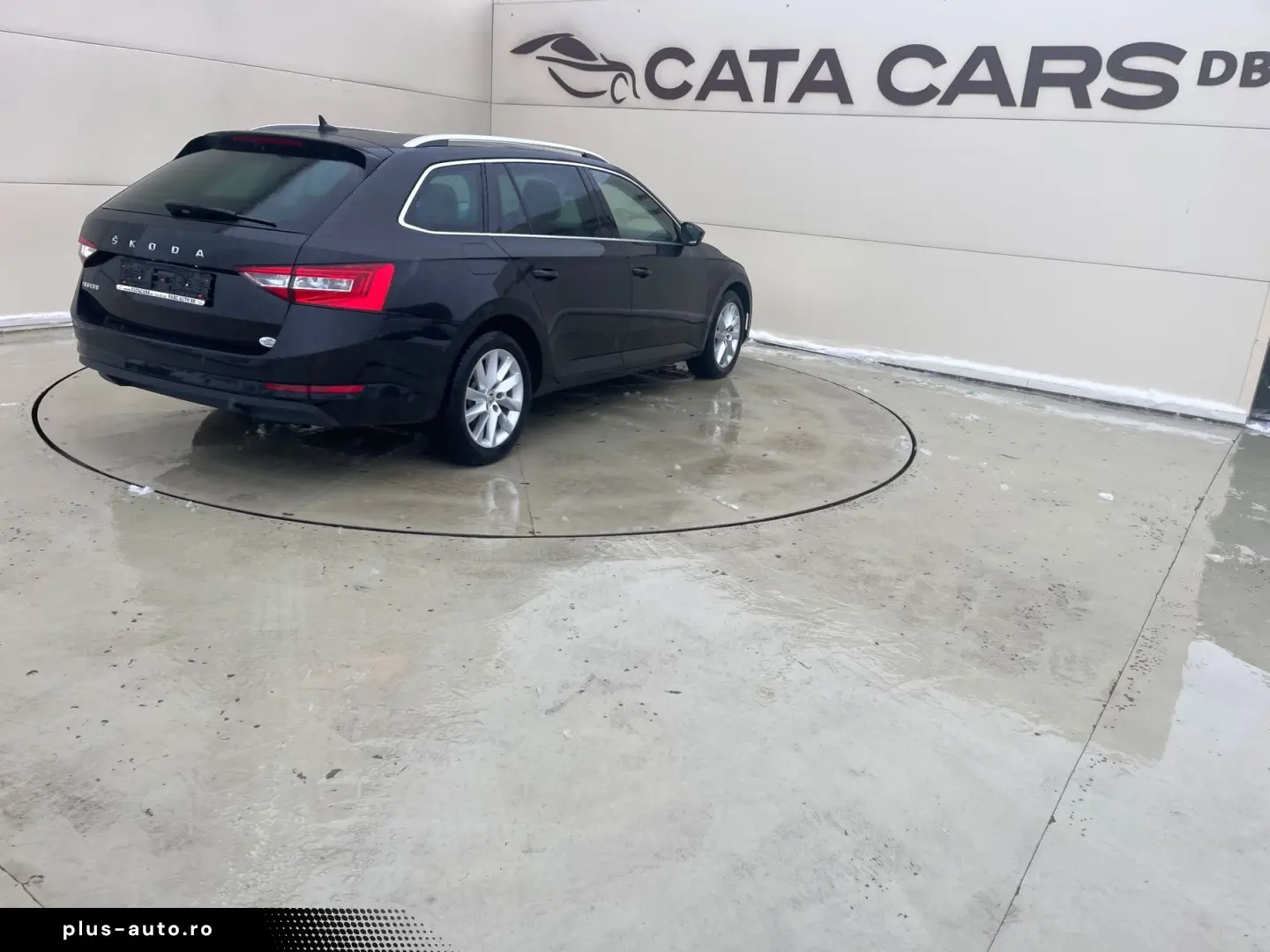 Skoda Superb 2.0TDI  DSG  LED  Distronic  Cockpit  Keyless