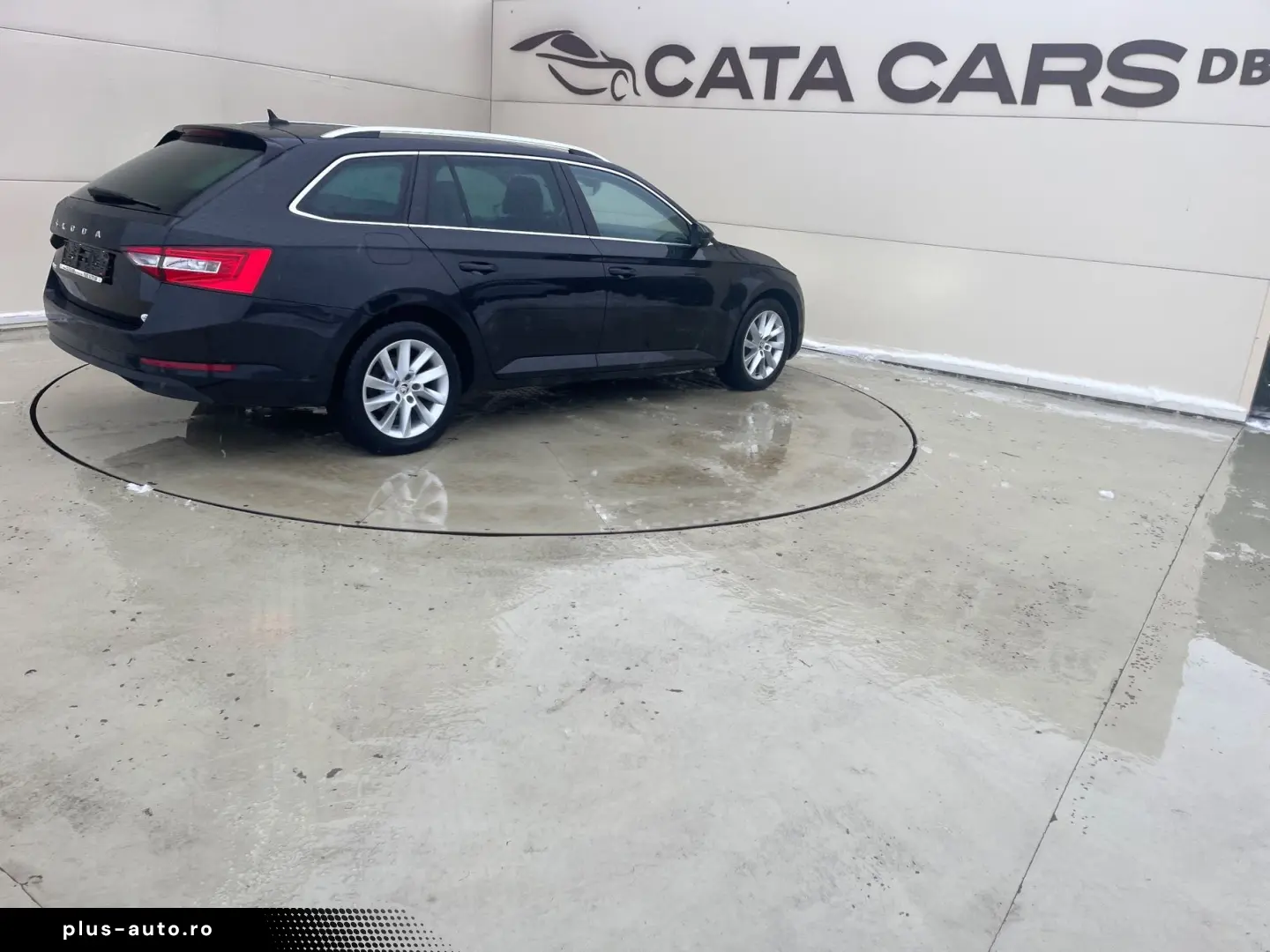 Skoda Superb 2.0TDI  DSG  LED  Distronic  Cockpit  Keyless