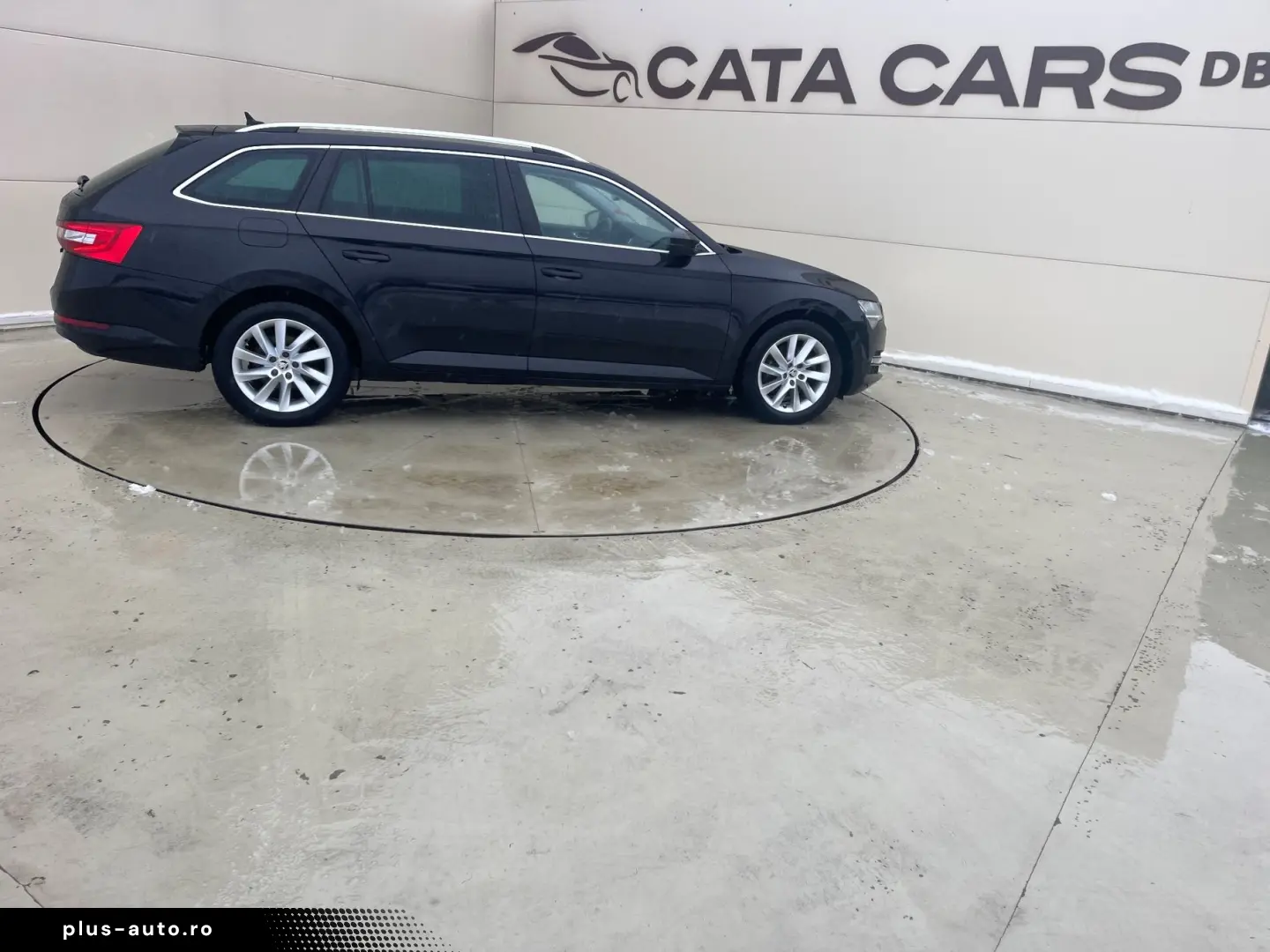 Skoda Superb 2.0TDI  DSG  LED  Distronic  Cockpit  Keyless