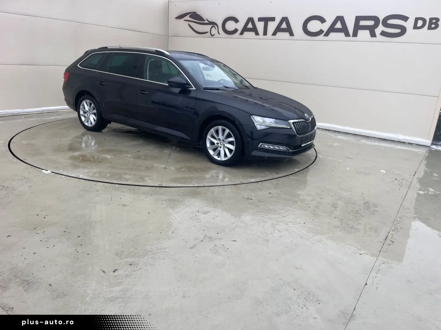Skoda Superb 2.0TDI  DSG  LED  Distronic  Cockpit  Keyless