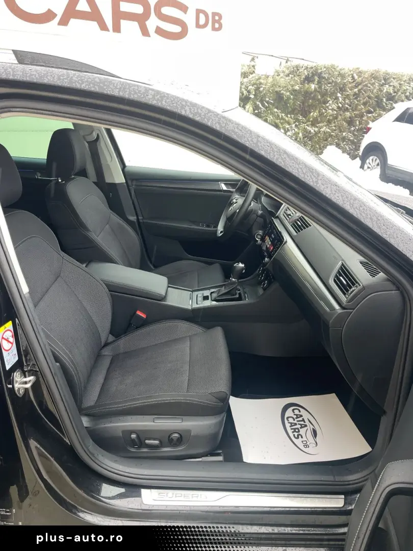 Skoda Superb 2.0TDI  DSG  LED  Distronic  Cockpit  Keyless