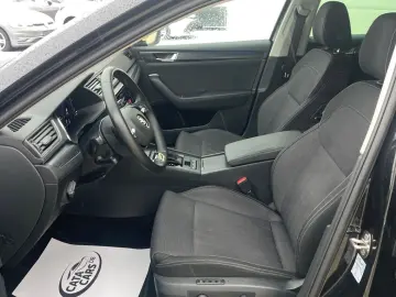 Skoda Superb 2.0TDI  DSG  LED  Distronic  Cockpit  Keyless