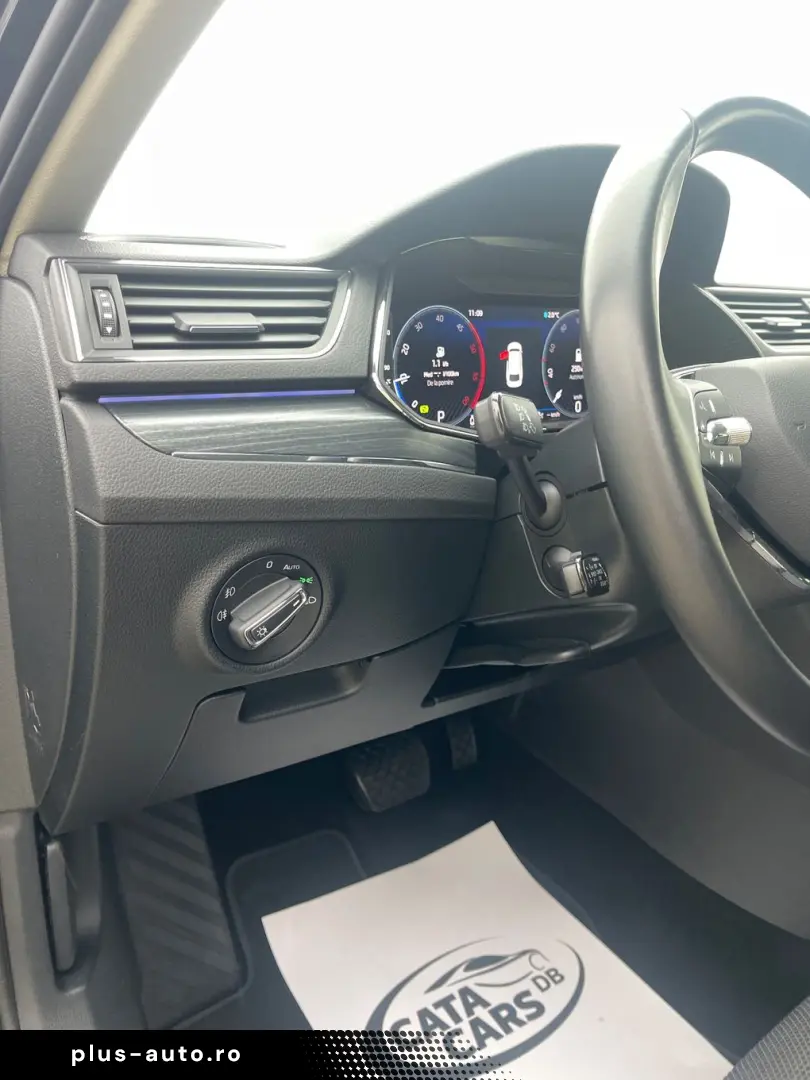 Skoda Superb 2.0TDI  DSG  LED  Distronic  Cockpit  Keyless