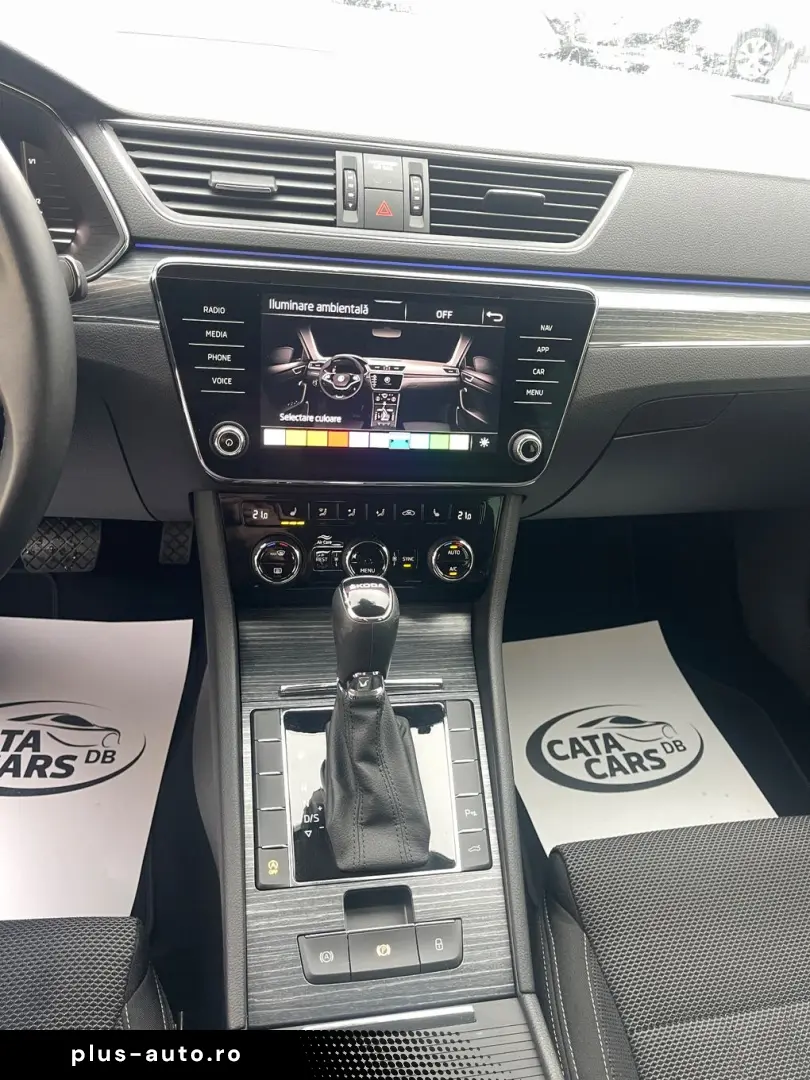 Skoda Superb 2.0TDI  DSG  LED  Distronic  Cockpit  Keyless