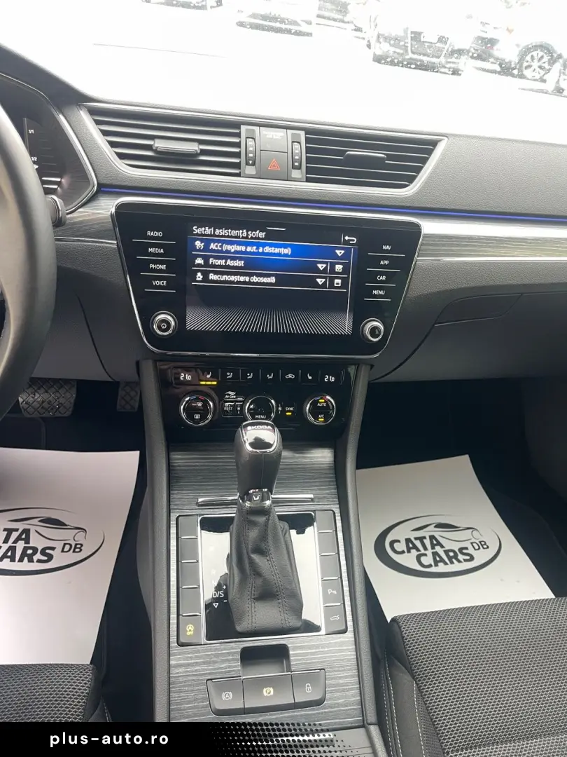 Skoda Superb 2.0TDI  DSG  LED  Distronic  Cockpit  Keyless