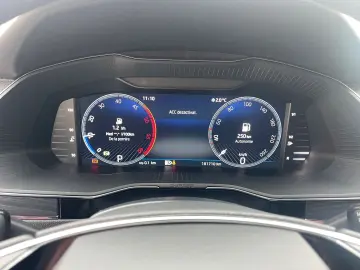Skoda Superb 2.0TDI  DSG  LED  Distronic  Cockpit  Keyless