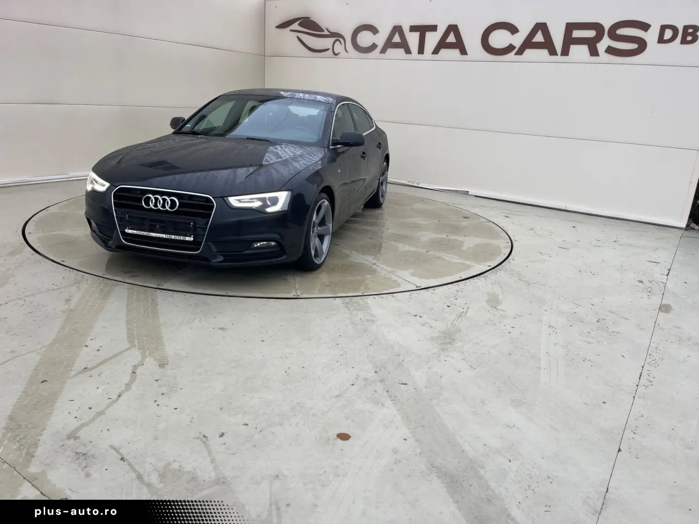 Audi A5 2.0TDI  177CP  BI-Xenon  Navi  Piele  B&O  Pilot  PD