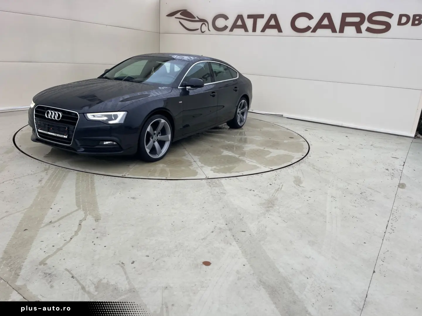 Audi A5 2.0TDI  177CP  BI-Xenon  Navi  Piele  B&O  Pilot  PD
