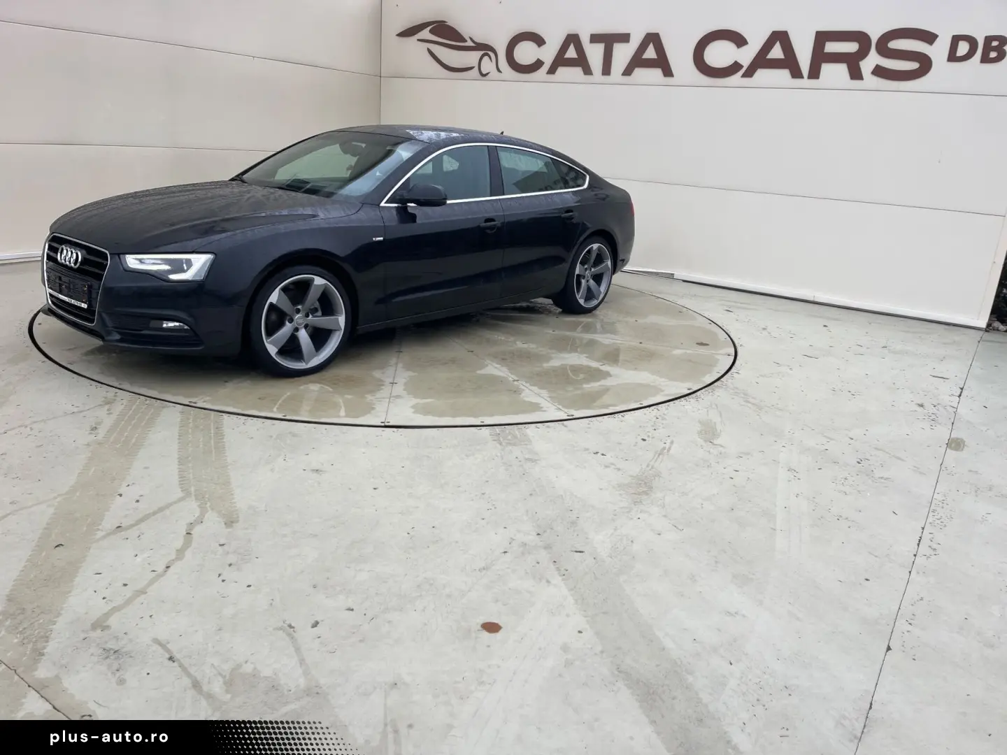 Audi A5 2.0TDI  177CP  BI-Xenon  Navi  Piele  B&O  Pilot  PD
