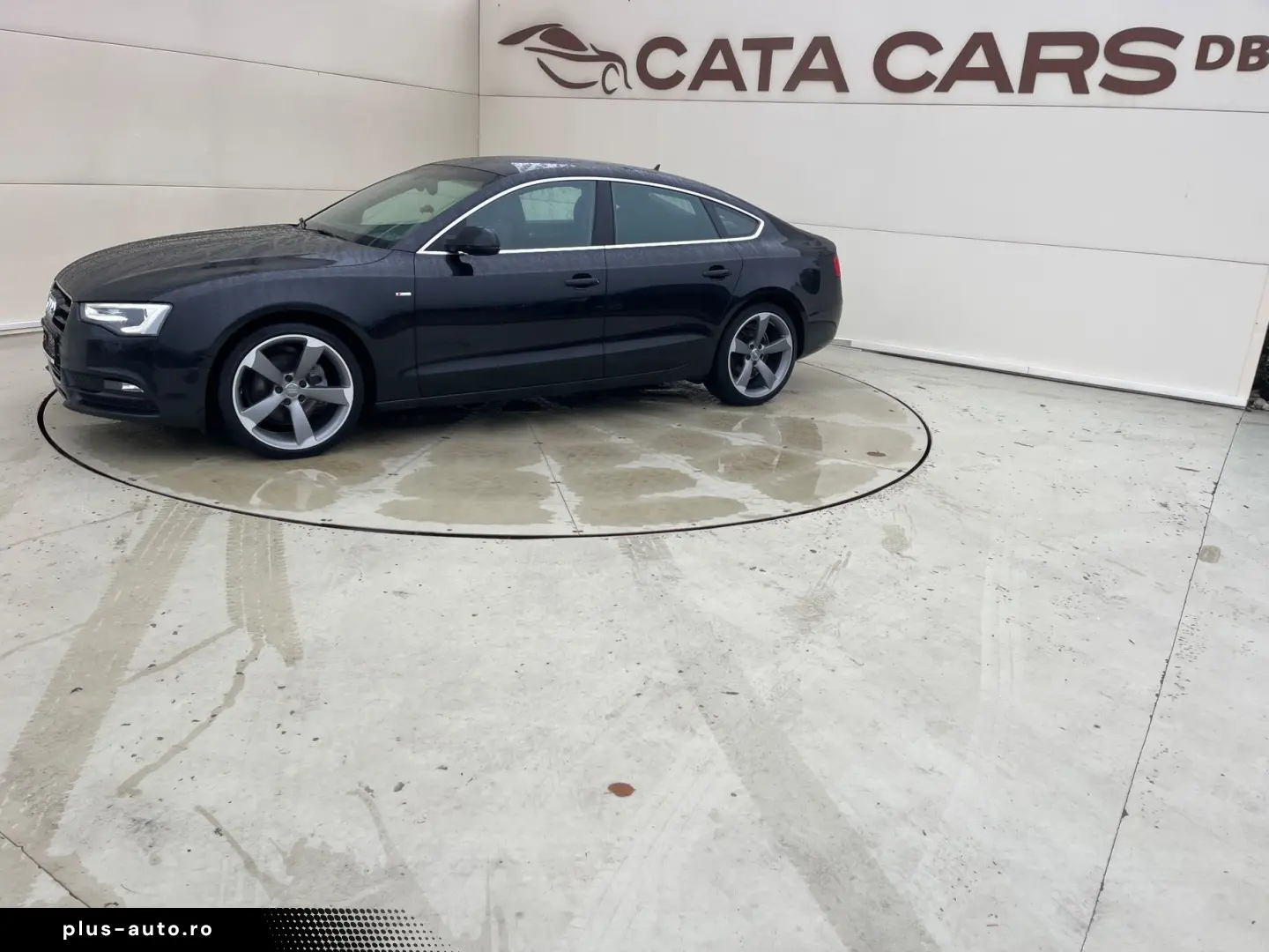 Audi A5 2.0TDI  177CP  BI-Xenon  Navi  Piele  B&O  Pilot  PD