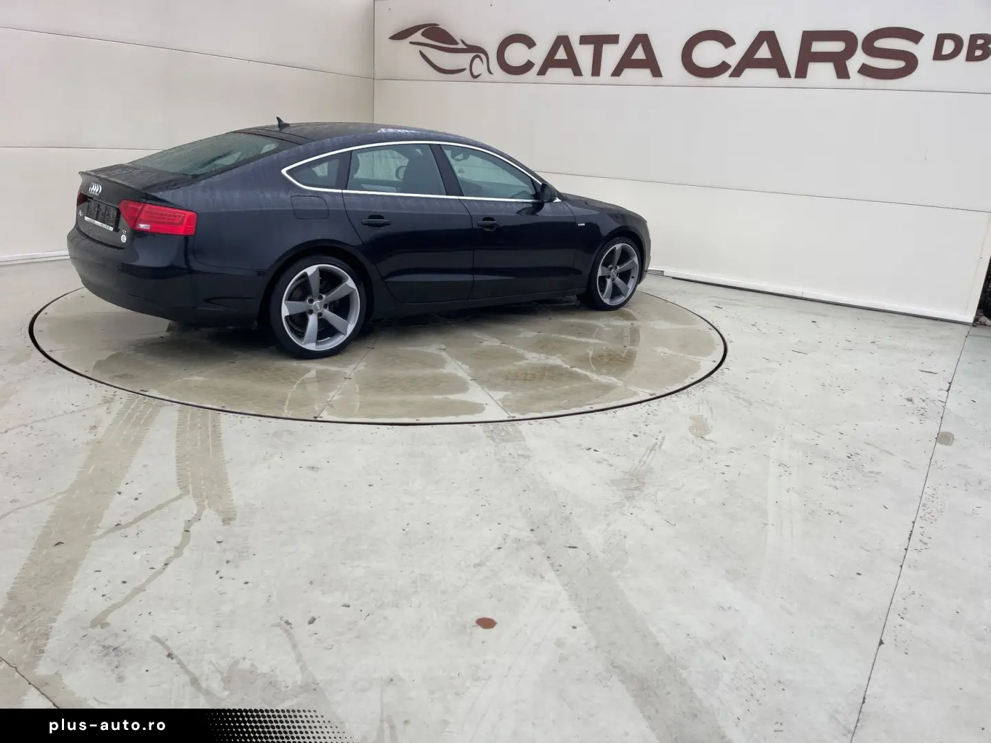 Audi A5 2.0TDI  177CP  BI-Xenon  Navi  Piele  B&O  Pilot  PD
