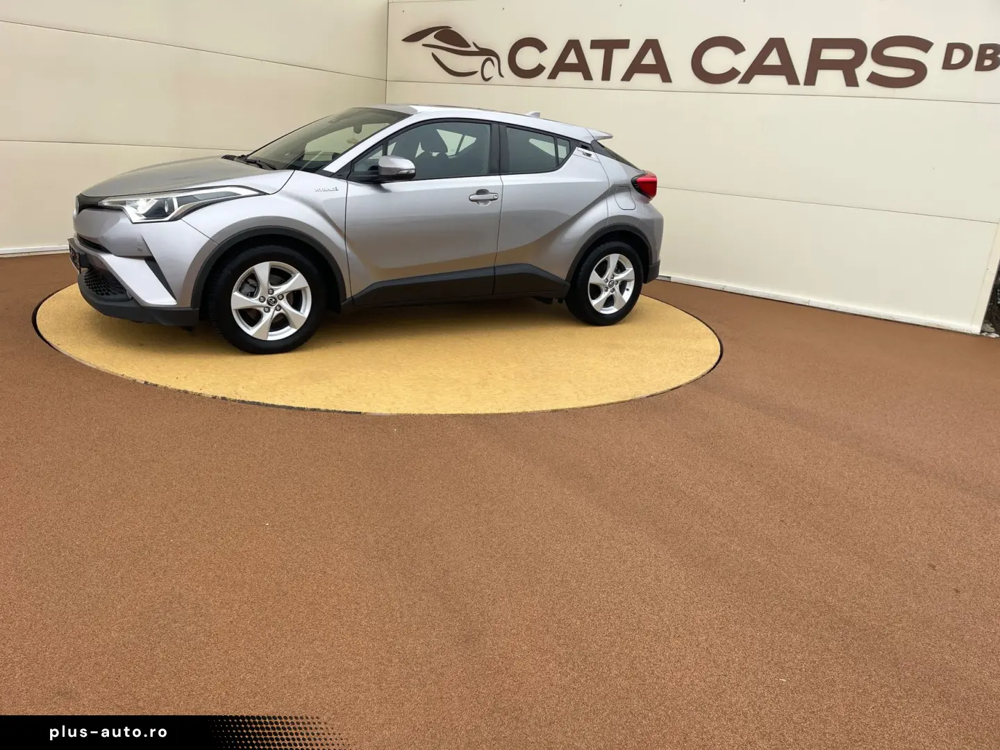 Toyota C-HR 1.8VVT  122CP  Front Assist  Keyless  Camera  Na