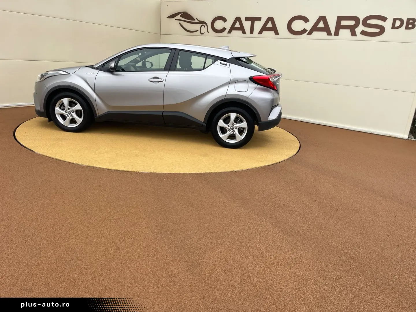 Toyota C-HR 1.8VVT  122CP  Front Assist  Keyless  Camera  Na