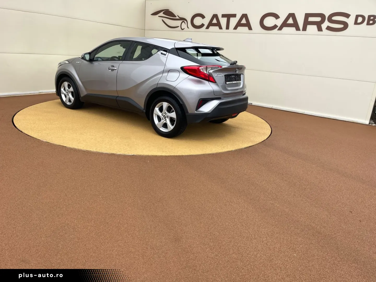 Toyota C-HR 1.8VVT  122CP  Front Assist  Keyless  Camera  Na